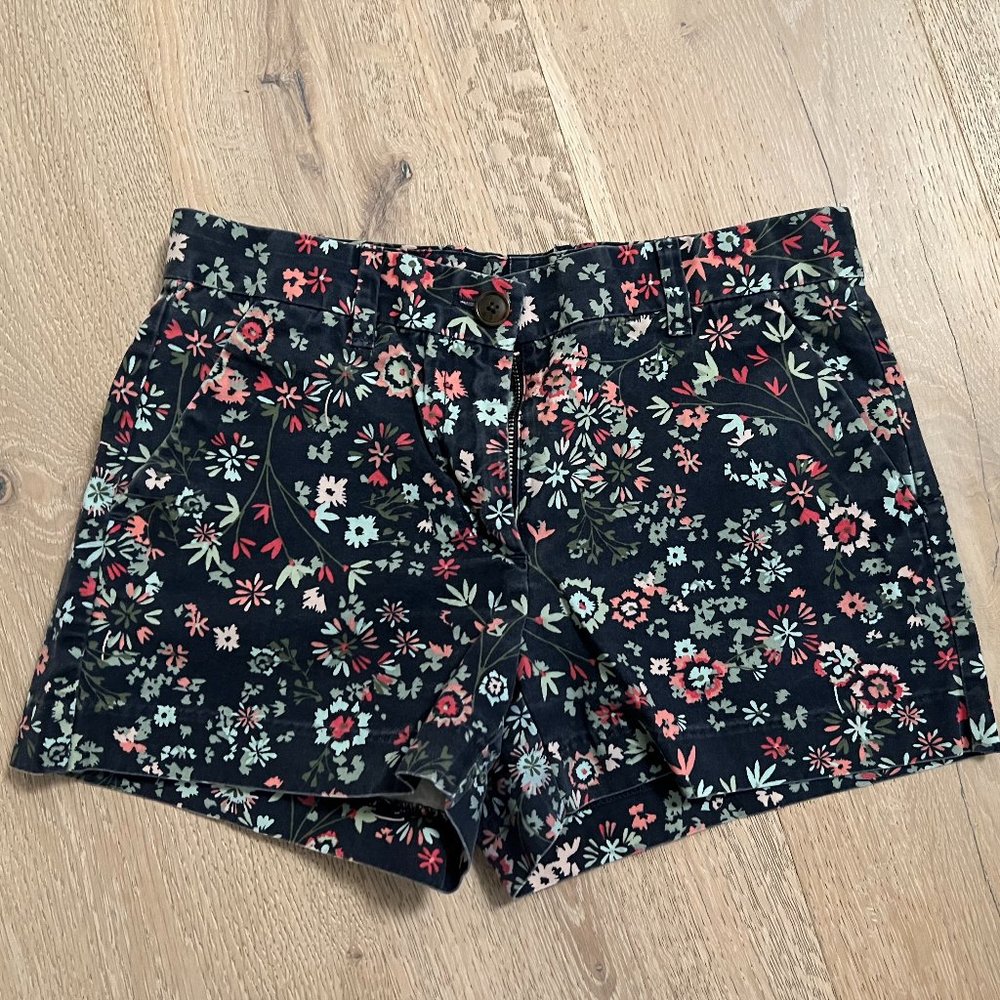 GAP Shorts - Picture 1 of 3